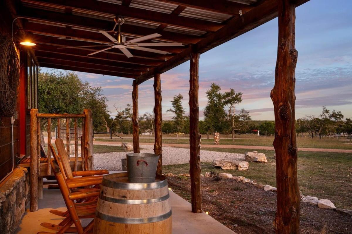 Rockin' R - Rustic Star Cabin Fredericksburg Exterior foto